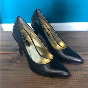 Women’s Cosmopolitan Black Pumps
